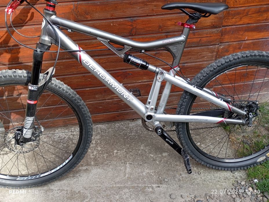 Bicicleta bergamont evolve 5.7