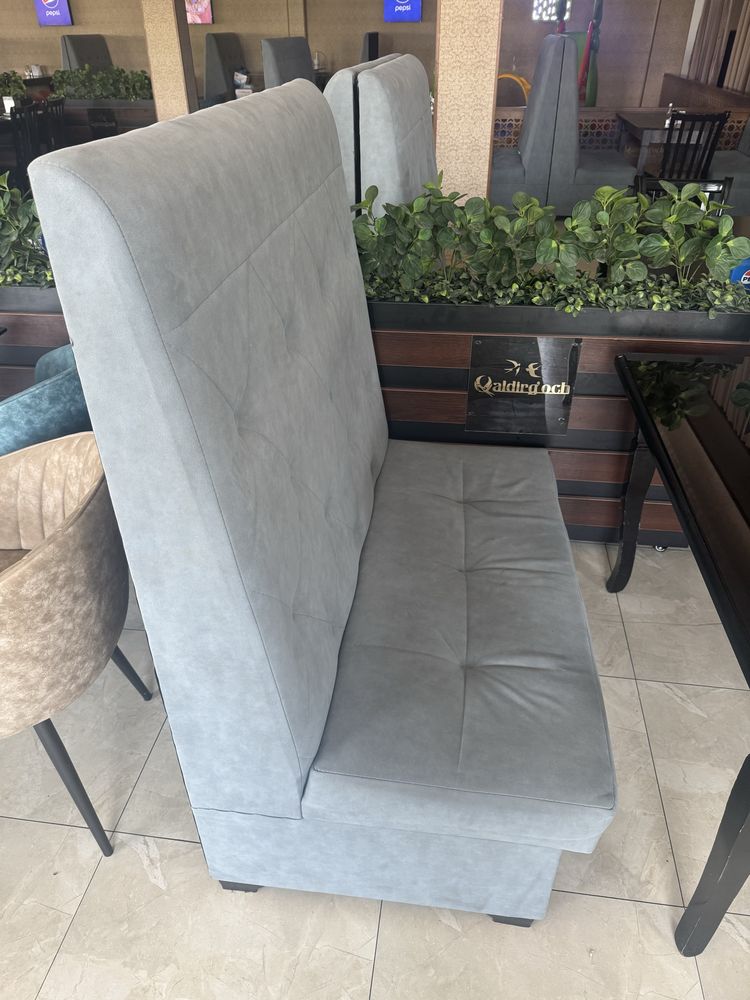 Komplekt divan Stoli bilan Kafe Restoran uchun zo'r variant