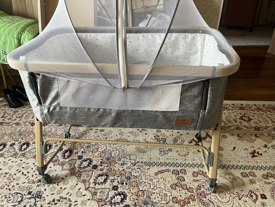 Манеж-кровать, полозья для качания