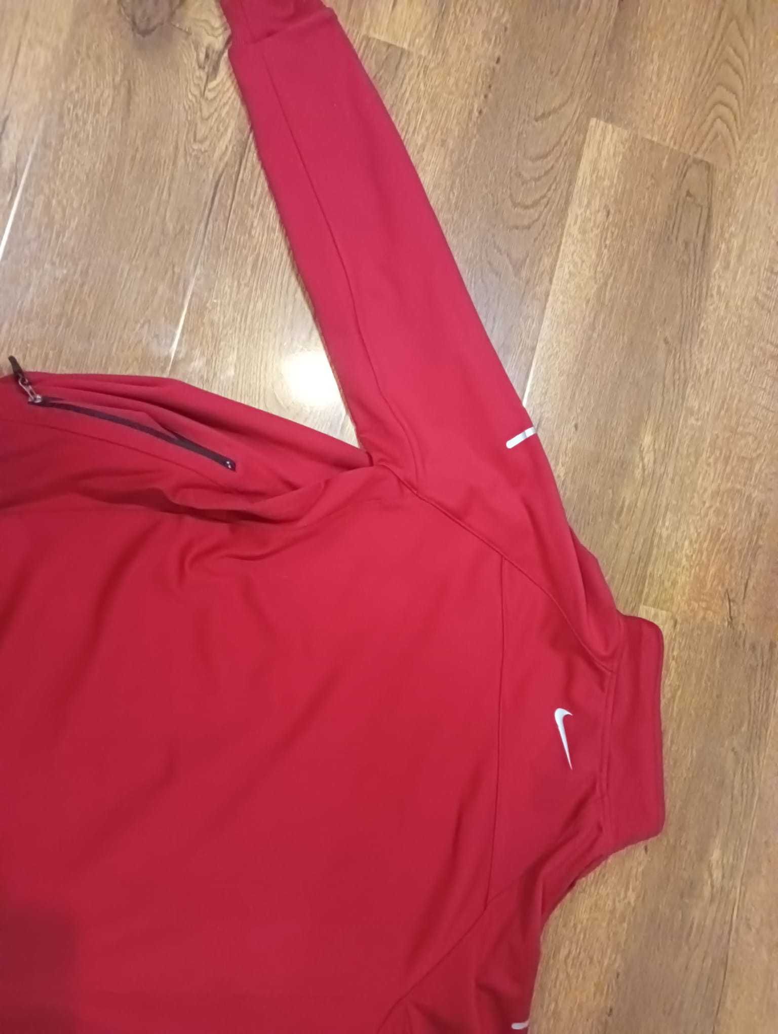 Bluza de trening Nike Roșie
Mărime M