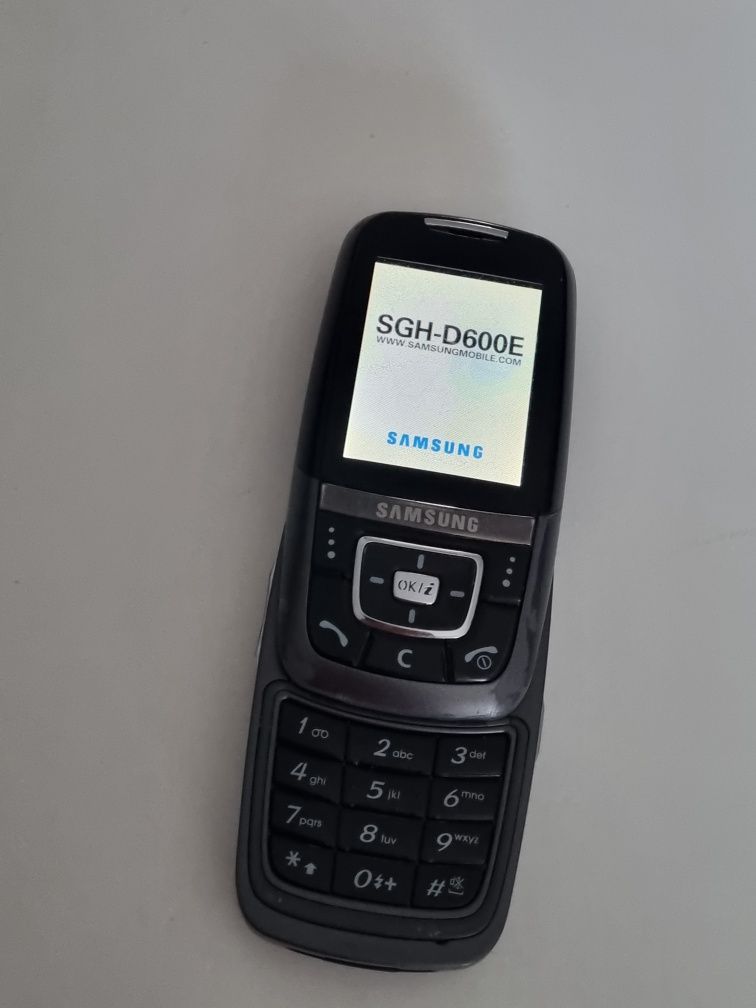 Telefon Samsung D600 Slide