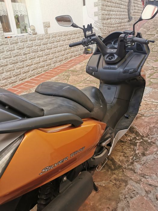 Honda Silverwing 400