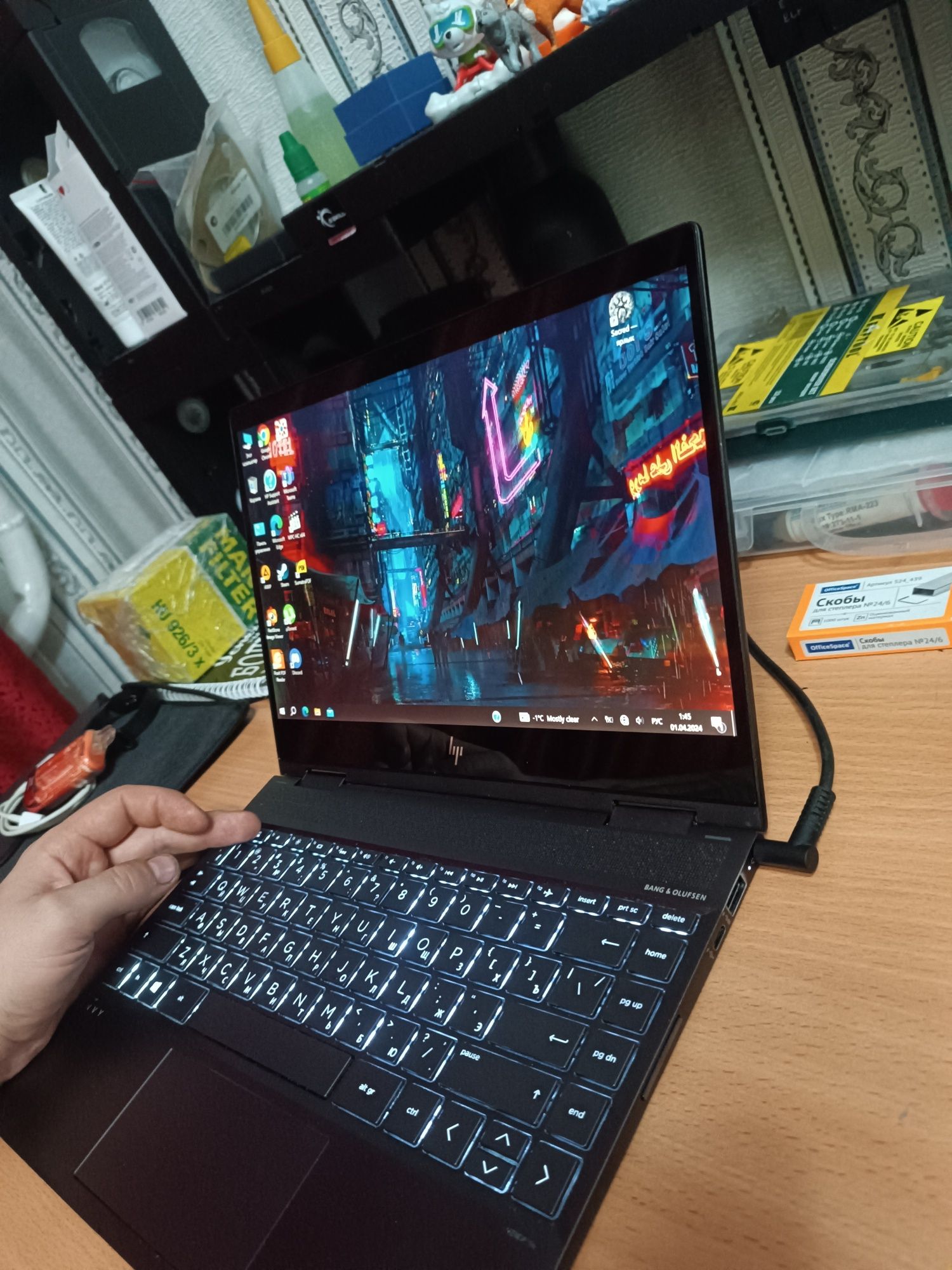 Продам ноутбук(трансформер) от компании hp x360