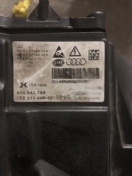 Far stanga , far dreapta , matrix audi A8 4H facelift