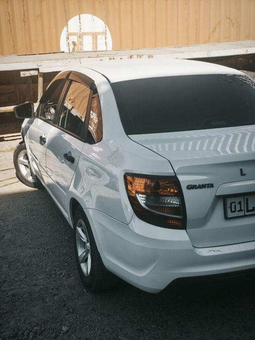 Lada granta 2018