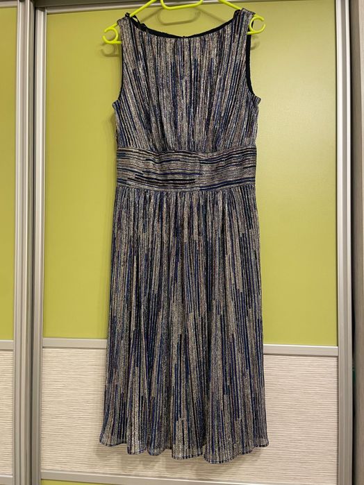 Елегантна празнична рокля