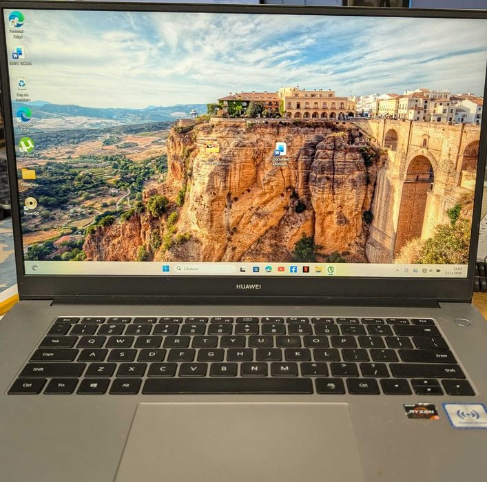 Laptop Huawei MateBook D15