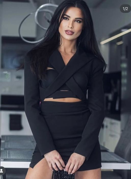 Черен комплект сако и пола Ezzaro в черно