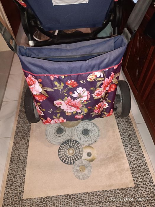 Детска количка, столче за кола