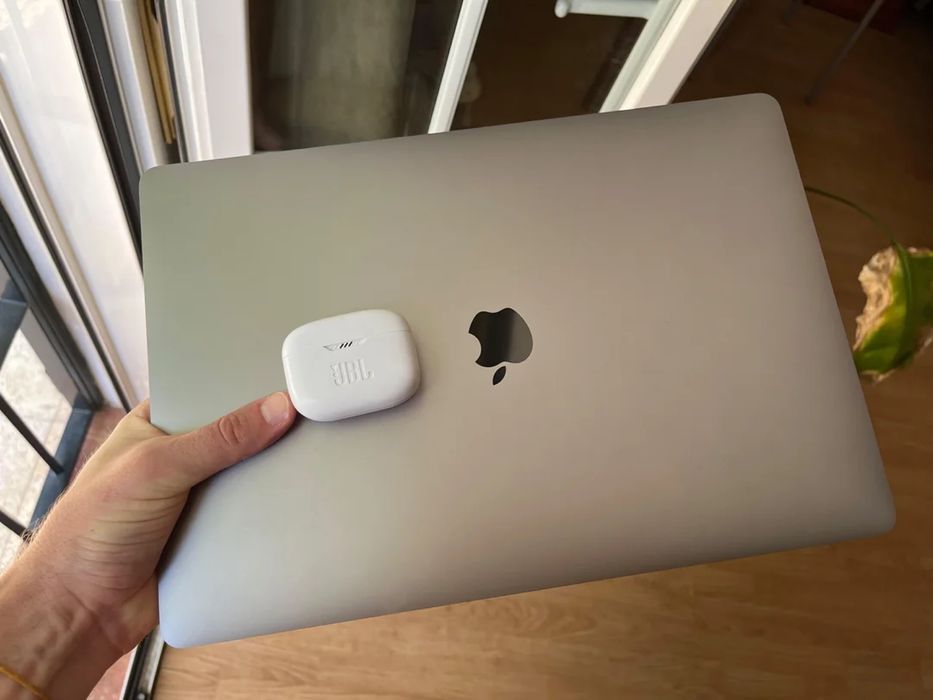 Mackbook pro 15 2017 Touchbar - 16/256gb