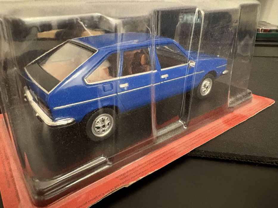 Dacia 2000 (1981) – Mașinuță colecție, scara 1:43