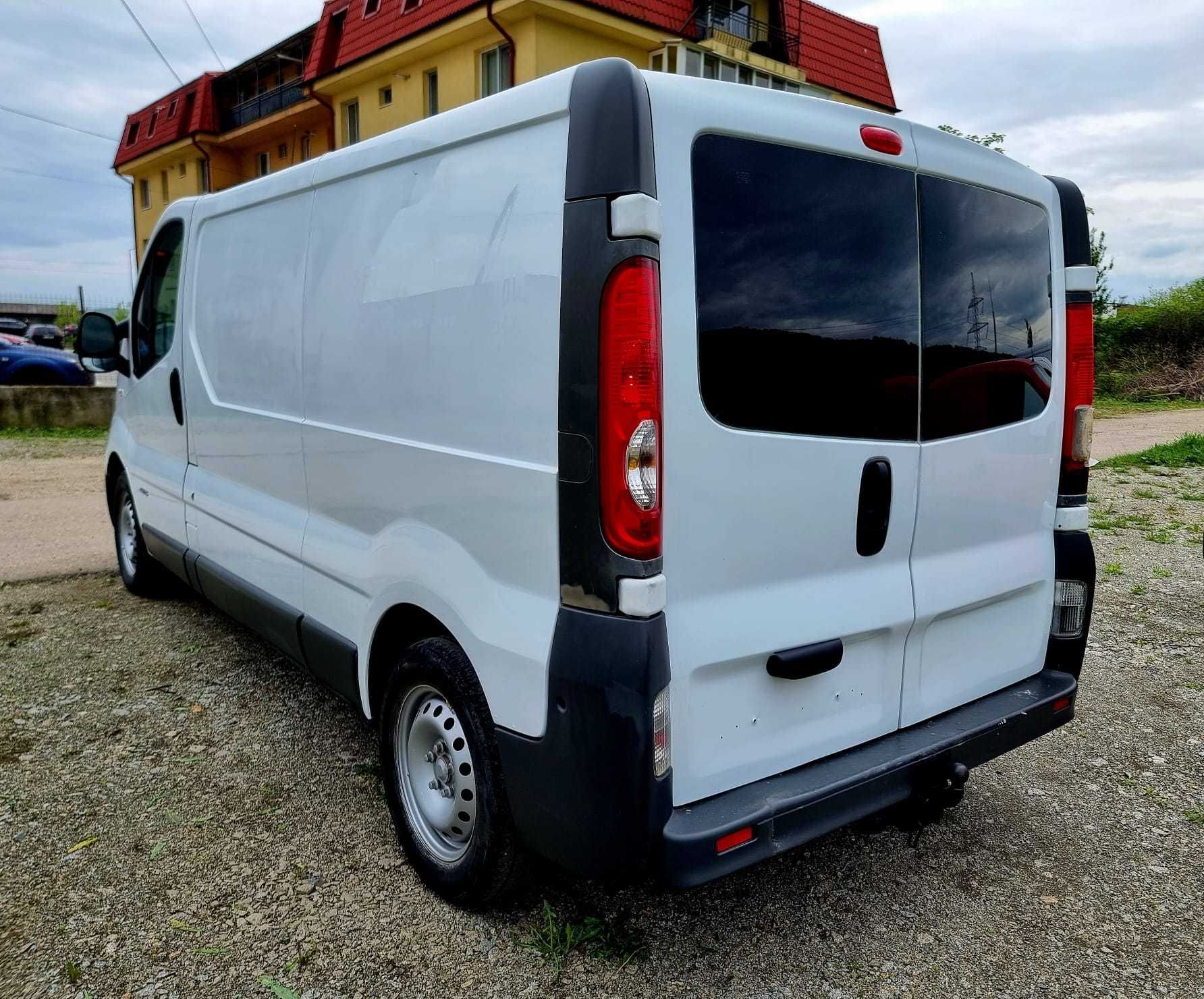 Renault Trafic L2H1 2.0 DCI 115 CP*an 2008*km 150000[Vivaro,Primastar]