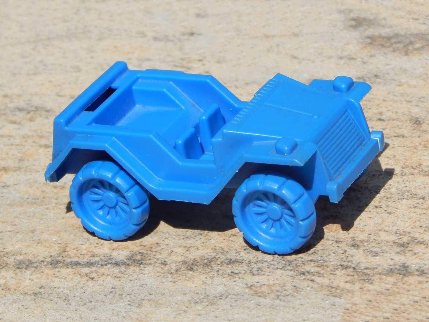 Jucarie jeep scara 1:35 plastic cauciuc cu roti mobile