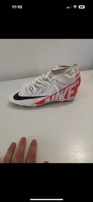 Ghete de fotbal nike