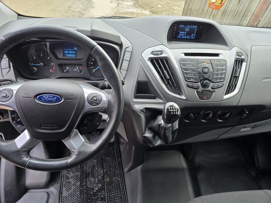 Ford Transit Custom 8+1 locuri!