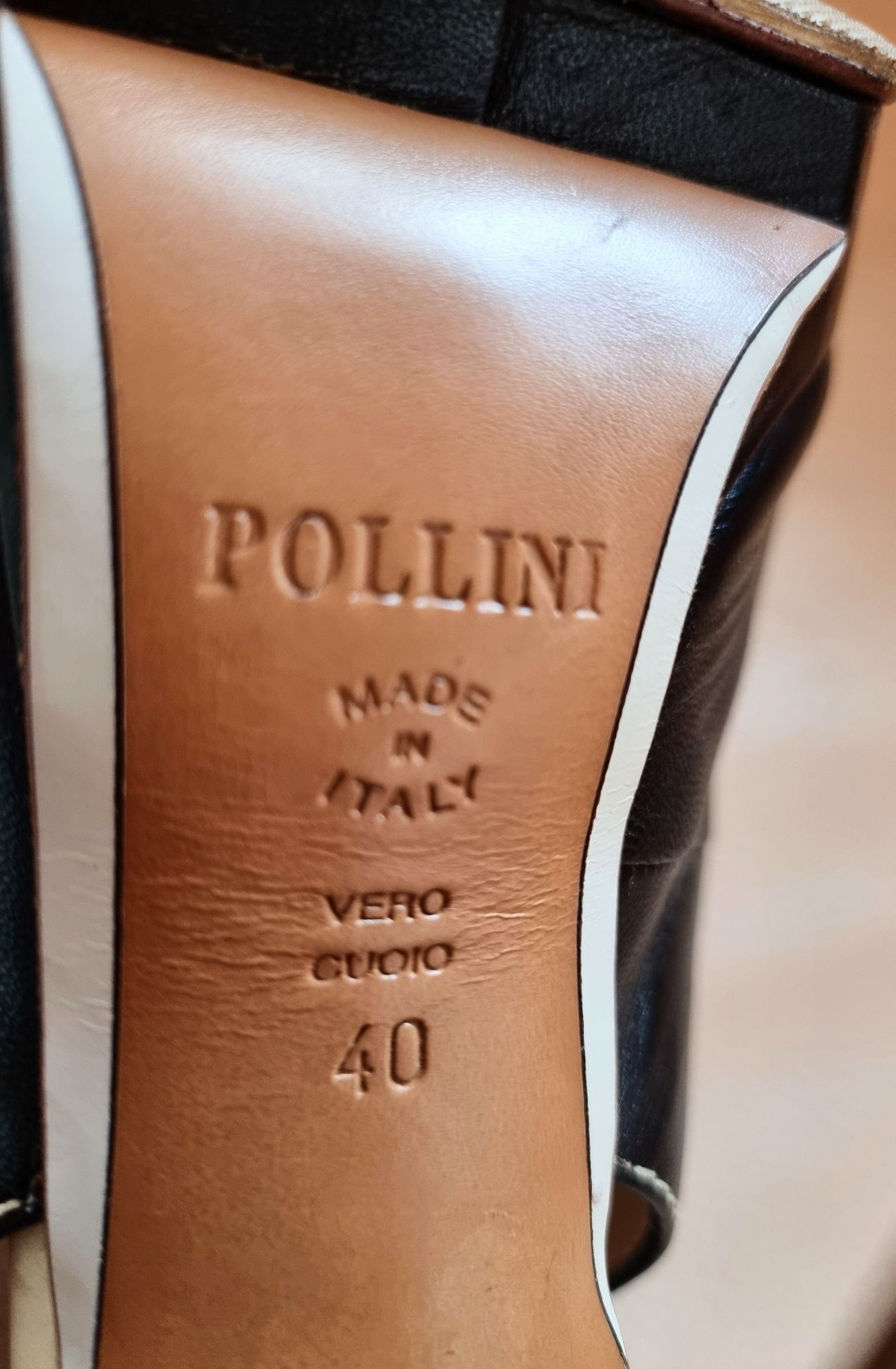 Дамски сандали POLLINI