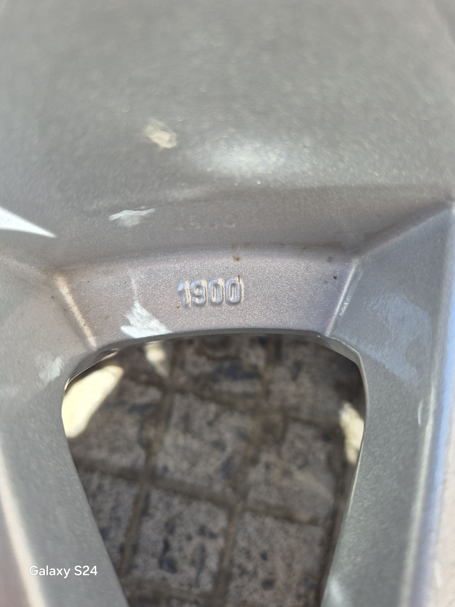 Mim 1900 4x100/205/50/R15