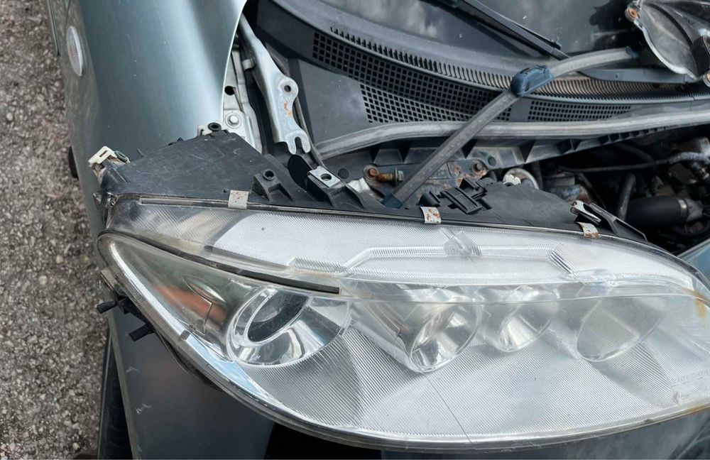 Фарове за Mazda 6 2004година ляв десен цена за брой
