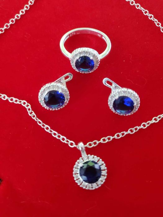 AG33,set argint 925,nou/marcat,4 piese, zirconiu alb/safir,ideal cadou