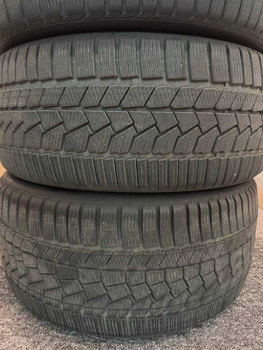 Спешно!Зимни гуми CONTINENTAL 275/35 R20 W XL и 245/40
300 лв. за брой