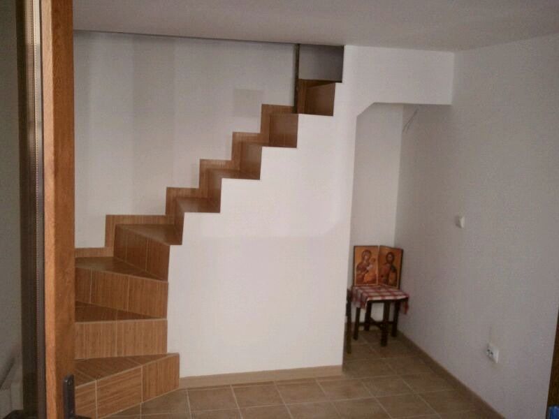 PROPIETAR Inchiriez spatiu comercial 24 m zona DOROBANTI POLONA