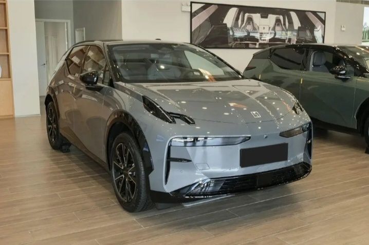 Zeekr X 2025 — электромобиль, полный привод. Под заказ.