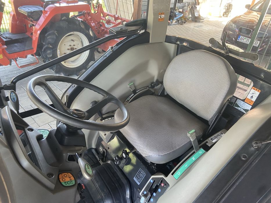 Tractor japonez Yanmar EF330, 4x4, 33cp, cabina