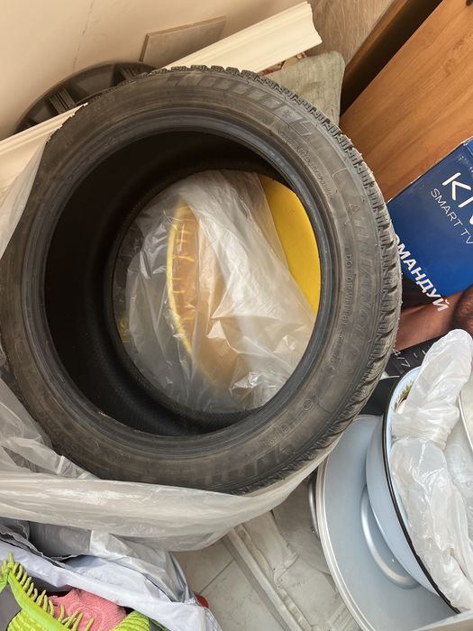 Продам зимние шины