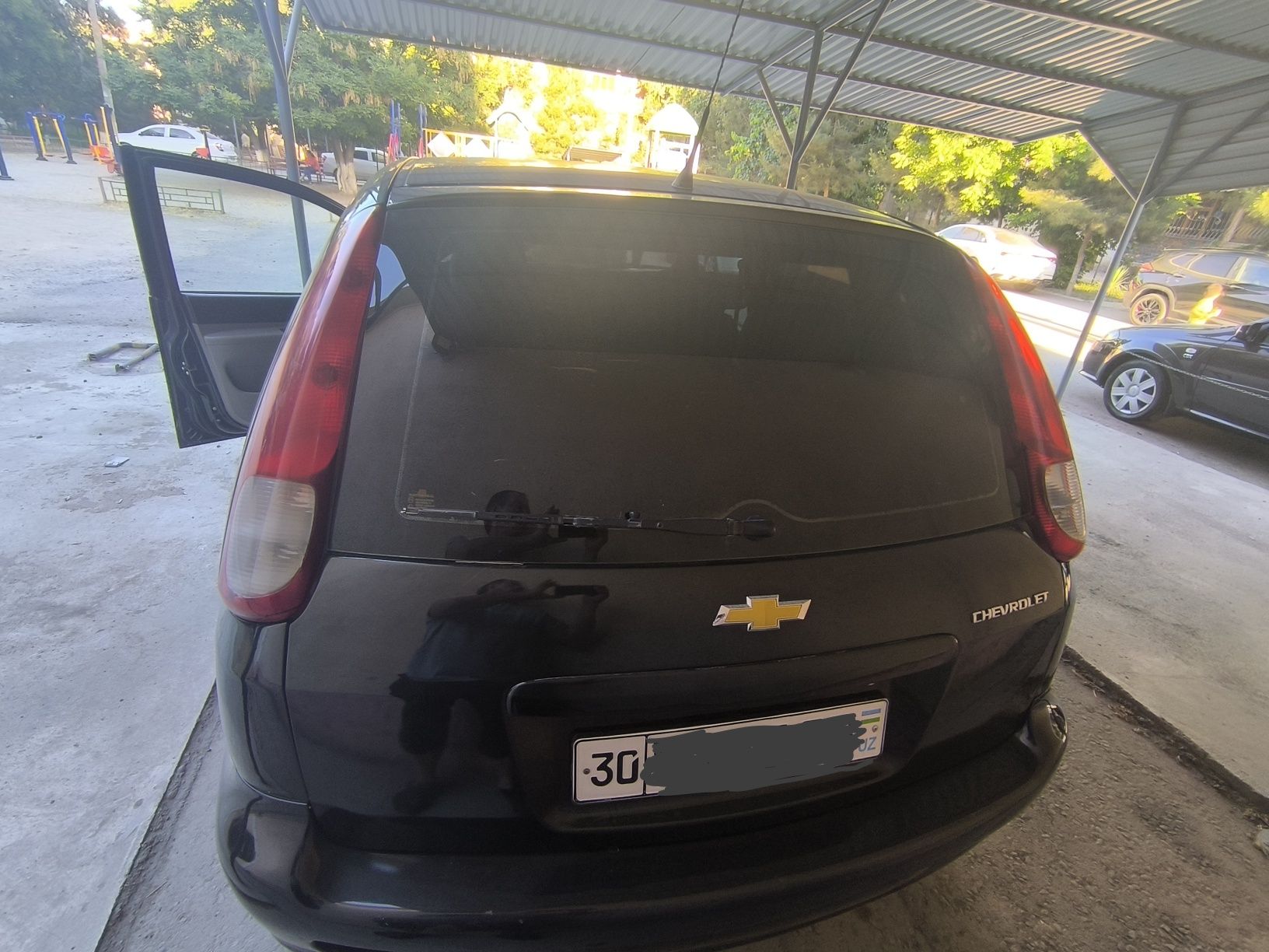 Продоет автомобиль Chevrolet Takuma