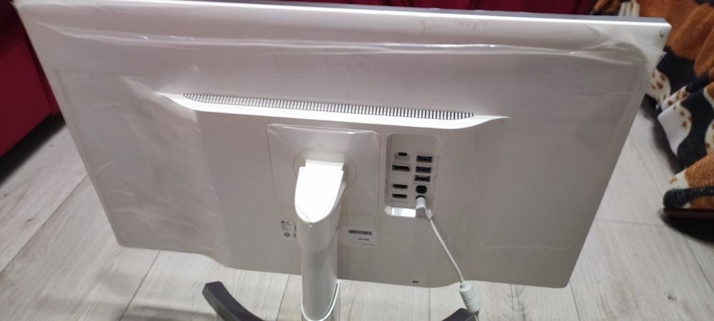 Monitor LG 27UD88 pentru piese
