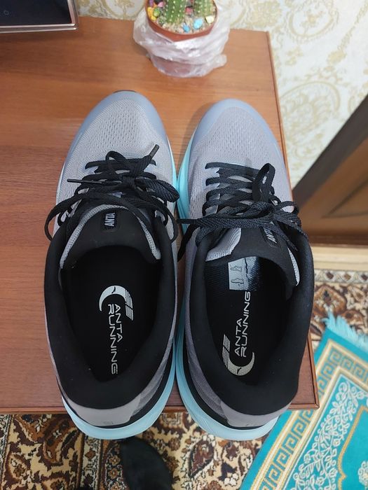 Кроссовки оригинал размер 44-45