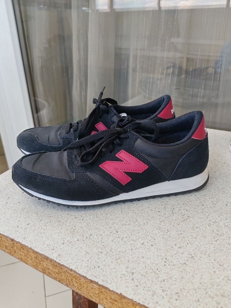Дамски маратонки New Balance 420