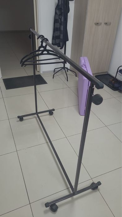 Вешалка для гардероба