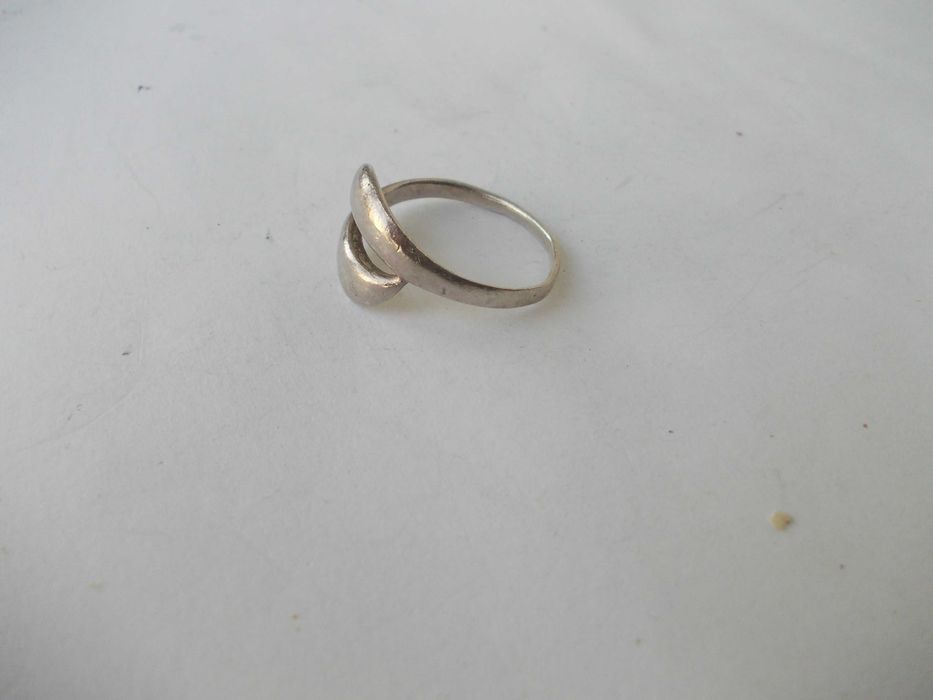 Inel vechi din argint 22