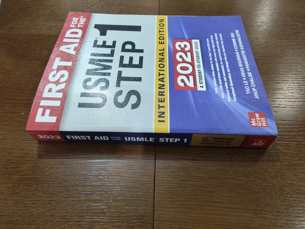 Продам оригинальный учебник FIRST AID USMLE STEP 1