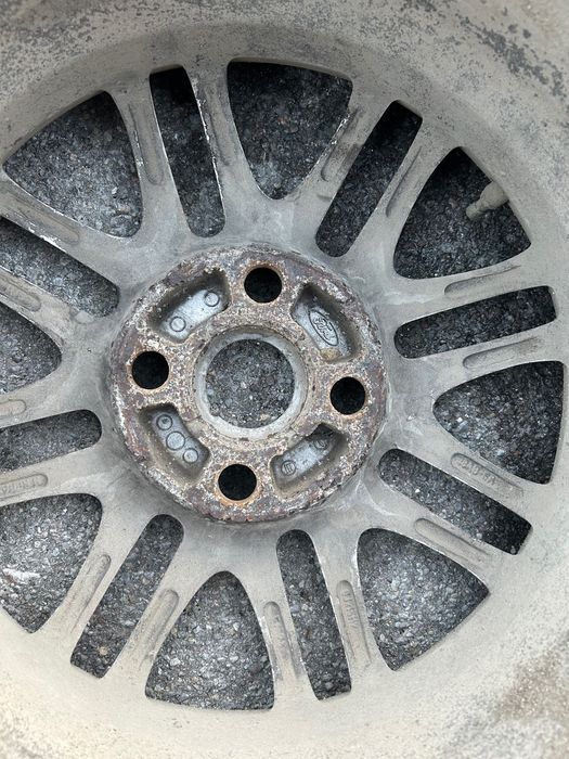 Зимни Гуми Мишелин С Оригинални Джанти за Форд