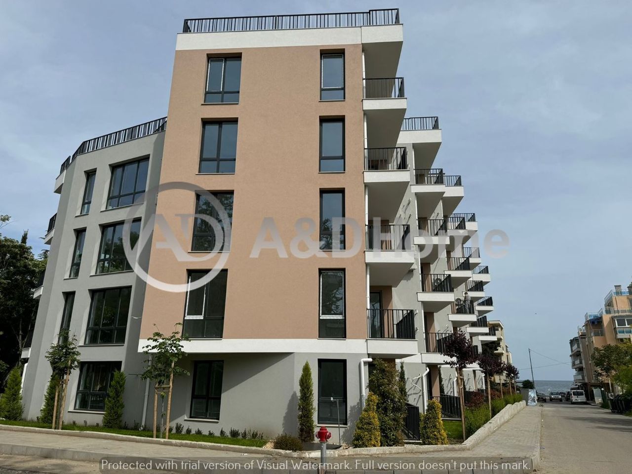 Продава се Двустаен апартамент в с. Равда, Област Бургас - 66 кв.м за 1226 €/кв.м - Снимка #8