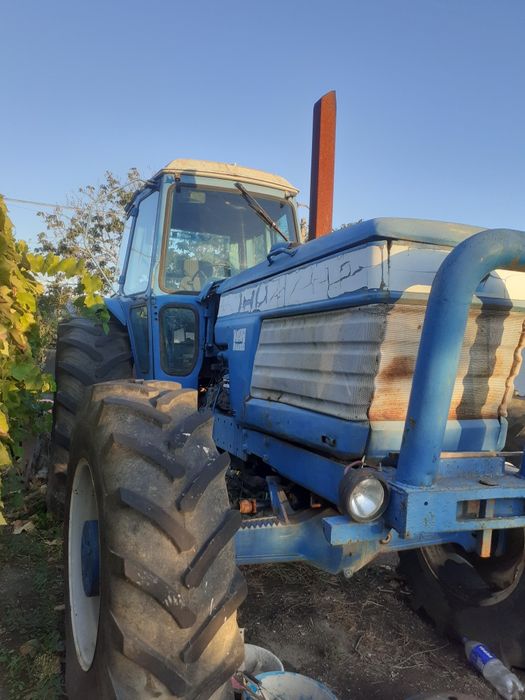 Tractor ford tw 25