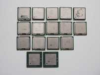 Lot de 16 procesoare Intel: Pentium 4, Celeron D, Xeon, CPU retro