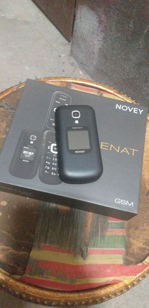 Novey senat GSM 32GB