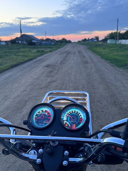 Продам мотоцикл 200сс