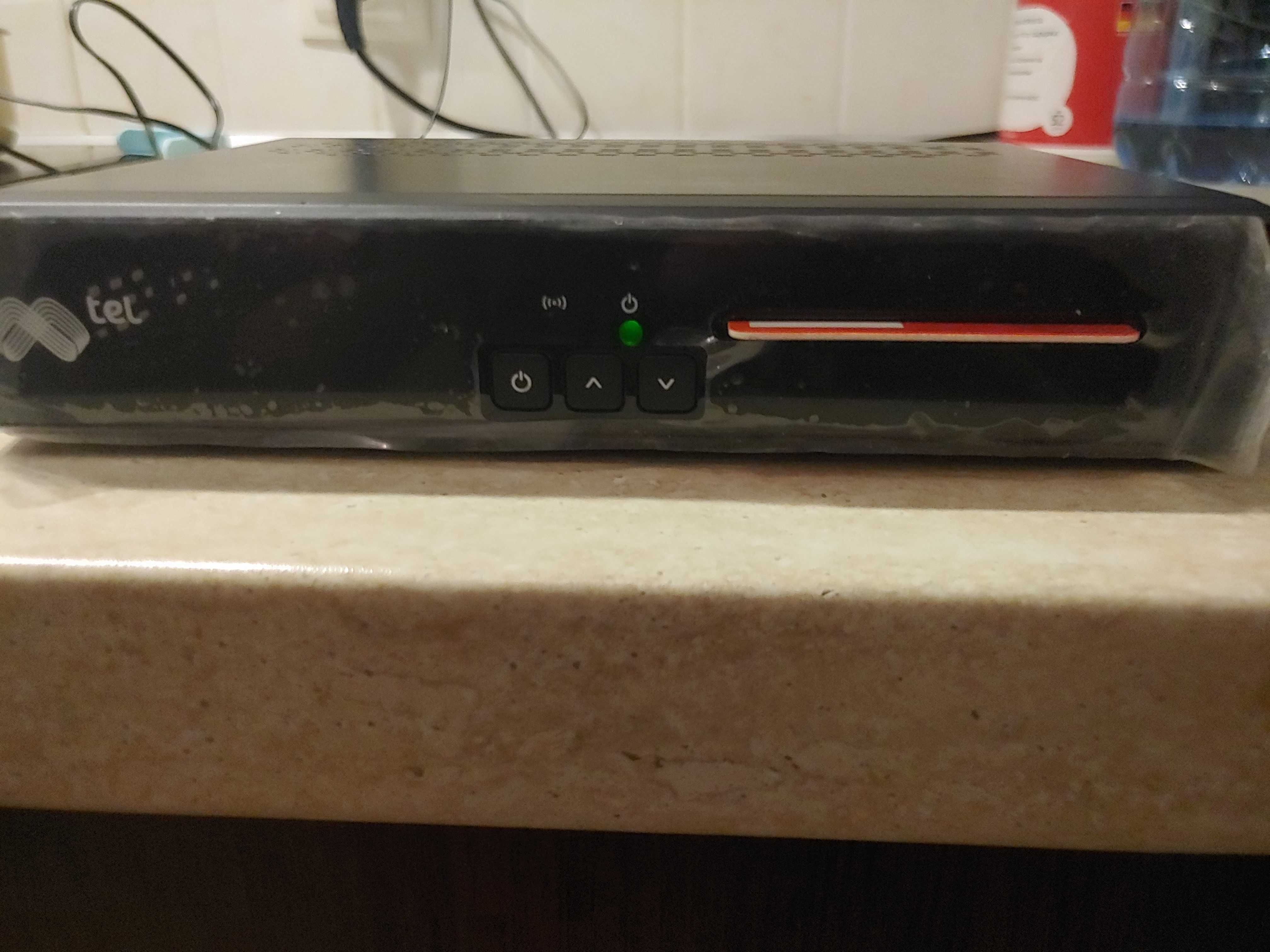 Продавам ресивер сателитна TV MTel
