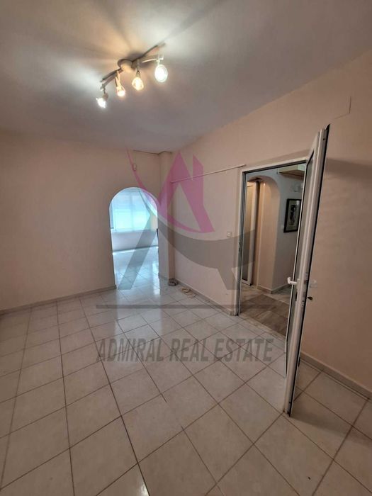 Дава се под наем Тристаен апартамент в Варна, Център - 100 кв.м за 600 € - Снимка #4