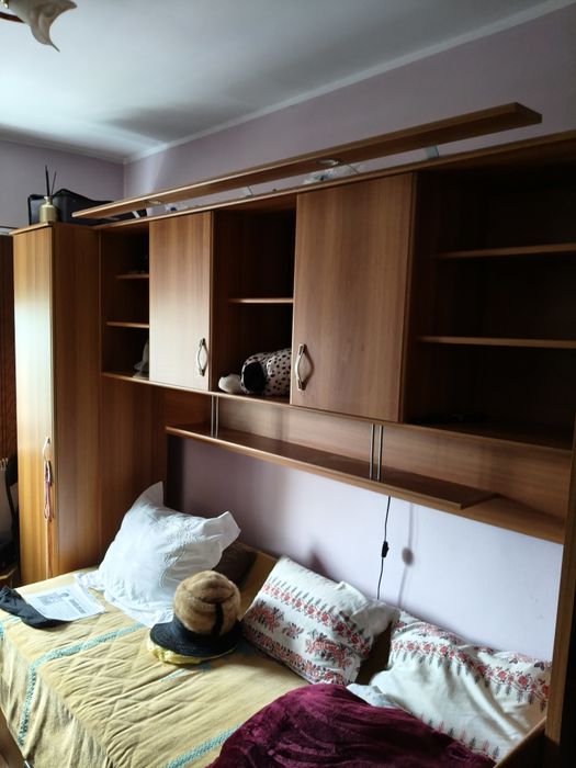 Vând mobilier camera