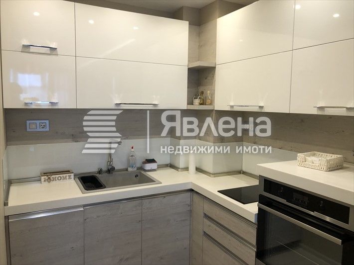 Двустаен апартамент