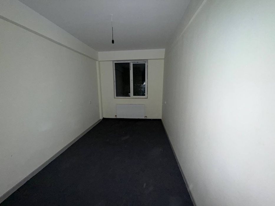 Кредитли 2 хонали квартира тезда сотилади