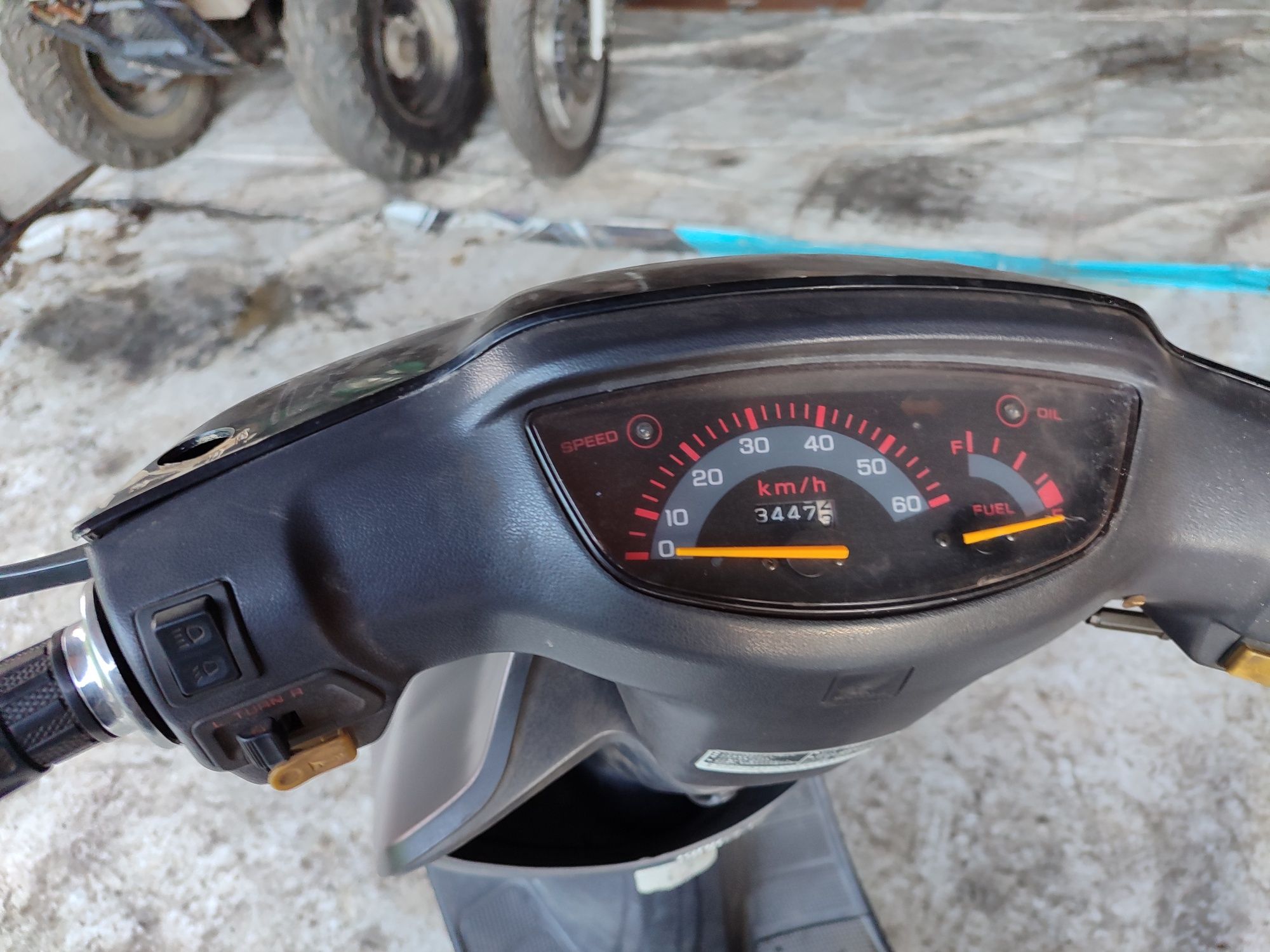 Продам HONDA DIO af27