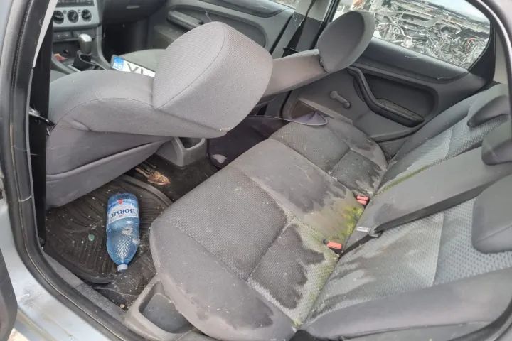 bara fata capota trager calandru armatura caseta de directie  far parasolar stanga dreapta  Ford Focus 2 motor 1.6 benzina HWDA