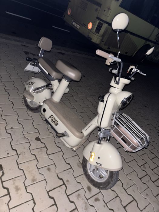 Scuter lima 600v vand urgent!!!