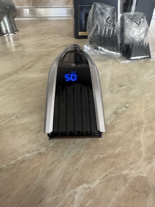 Машинка за подстригване Philips HC9450/15 – почти нова, с гаранция!